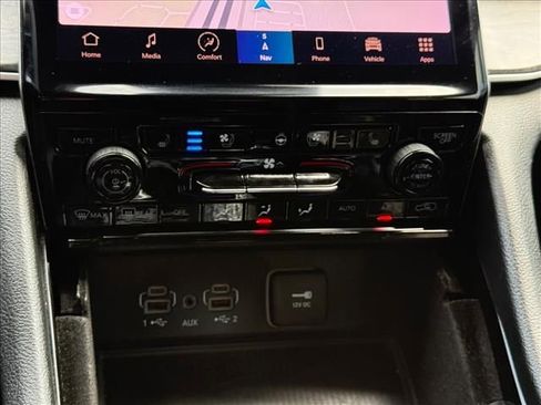 Used 2021 Jeep Grand Cherokee L Limited w/ Luxury Tech Group II AWD/4WD image 21