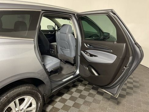 Used 2019 Buick Enclave Essence image 34