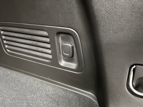 Certified 2024 Buick Enclave Essence w/ Experience Buick Package image 33