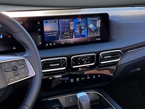 New 2026 Nissan Sentra SR image 6