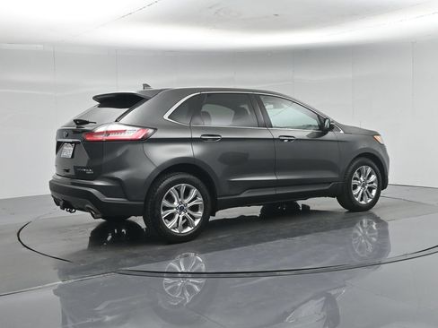 Used 2020 Ford Edge Titanium w/ Equipment Group 301A AWD/4WD image 30