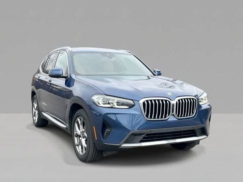 Used 2023 BMW X3 xDrive30i w/ Premium Package AWD/4WD image 2