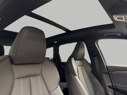 New 2027 Audi Q6 e-tron Prestige AWD/4WD image 16