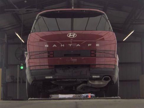 Used 2025 Hyundai Santa Fe SEL FWD image 7