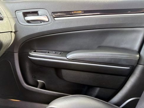 Used 2023 Chrysler 300 S w/ Comfort Group image 22