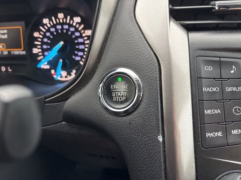 Used 2017 Ford Fusion SE w/ Equipment Group 201A FWD image 23