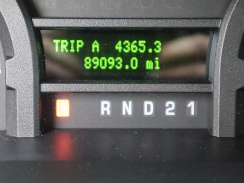 Used 2010 Ford E-350 and Econoline 350 XLT RWD image 44