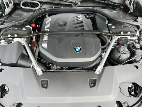 Used 2023 BMW 740i RWD image 10
