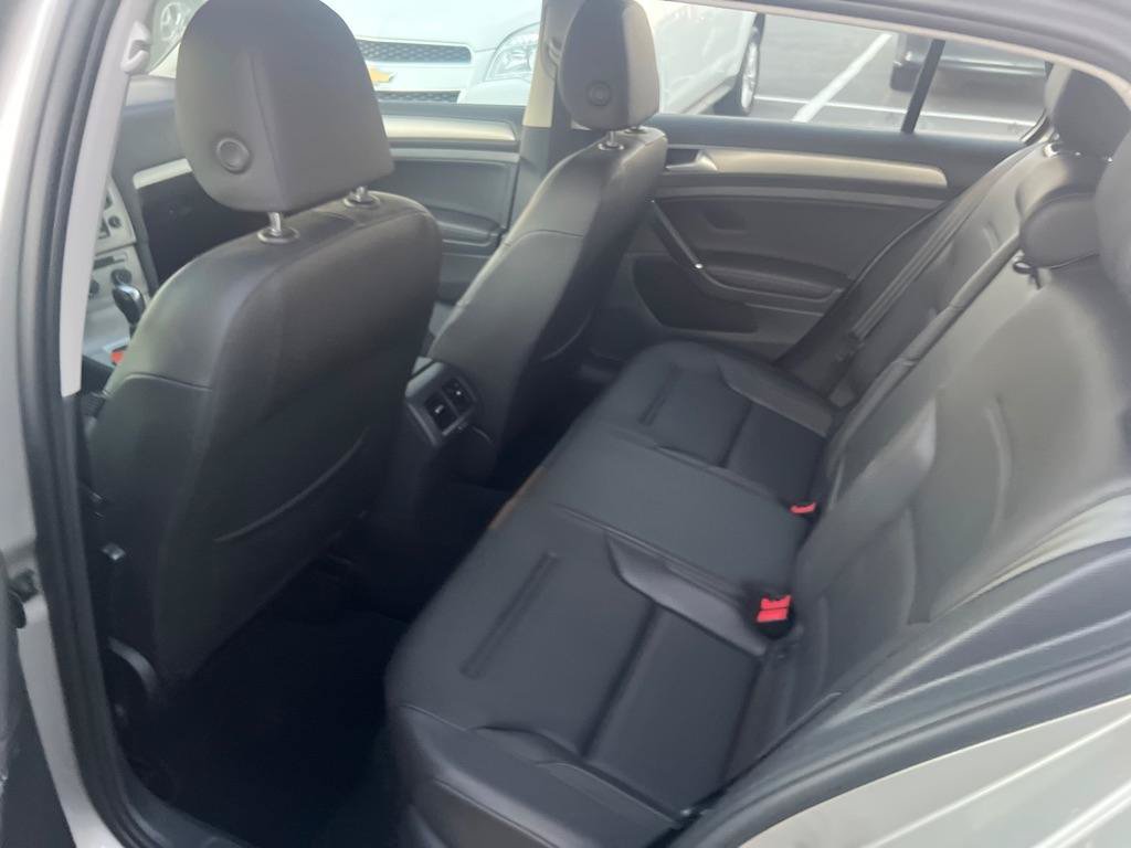 Used 2015 Volkswagen Golf S FWD image 13