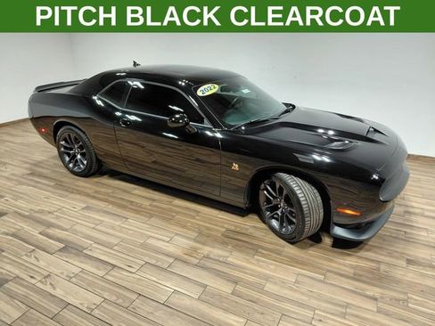 Used 2022 Dodge Challenger R/T Scat Pack RWD image 17