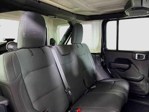 Used 2022 Jeep Wrangler Unlimited Sport AWD/4WD image 28