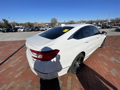Used 2022 Honda Accord Touring image 21