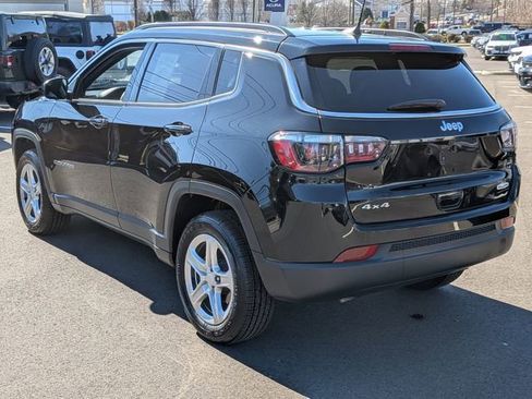 Used 2024 Jeep Compass Latitude w/ Convenience Group image 7