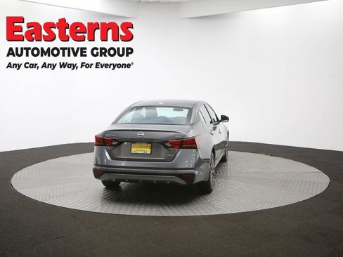 Used 2024 Nissan Altima 2.5 SV AWD/4WD image 37