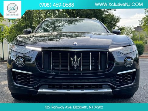 Used 2019 Maserati Levante GranLusso AWD/4WD image 6