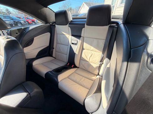 Used 2015 Volkswagen Eos Final Edition image 19