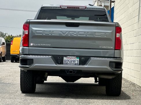 Certified 2021 Chevrolet Silverado 1500 Custom RWD image 5