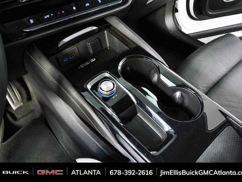 Used 2025 Buick Envision Sport Touring AWD/4WD image 17