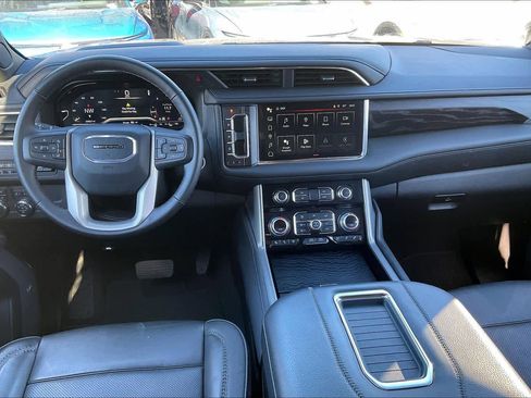 Used 2024 GMC Yukon Denali image 15