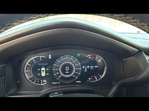 Used 2018 Cadillac Escalade Luxury image 14