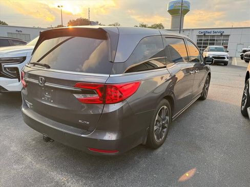 Used 2024 Honda Odyssey Elite image 6