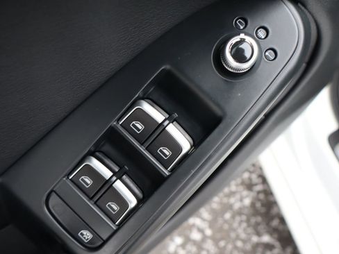 Used 2015 Audi A4 2.0T Premium w/ Audi MMI Navigation image 27