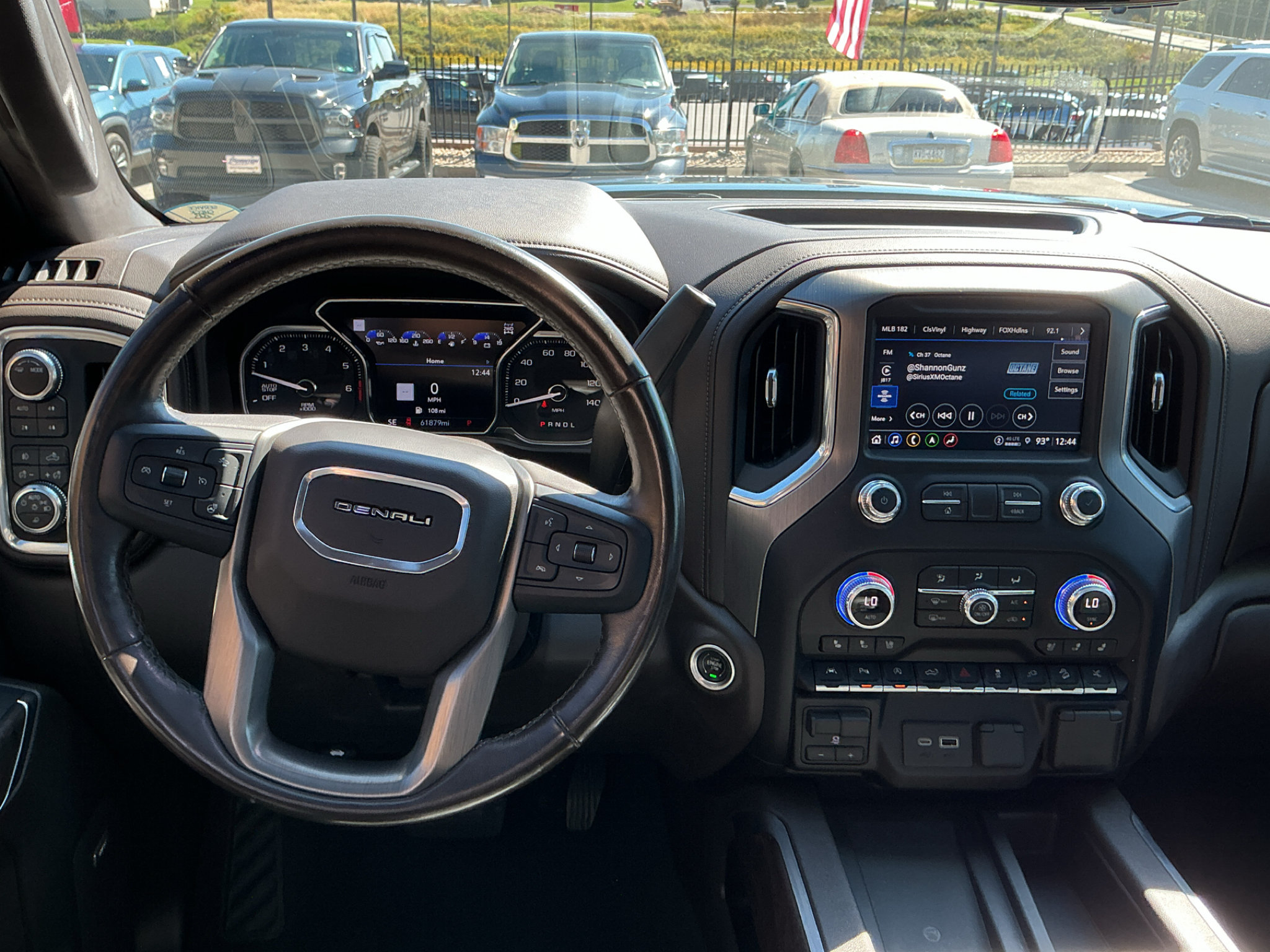 Used 2021 GMC Sierra 1500 Denali w/ Denali Ultimate Package AWD/4WD image 24