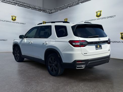 Used 2023 Honda Pilot Sport image 3