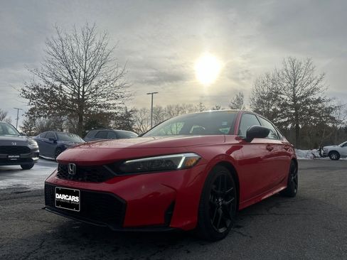 Certified 2025 Honda Civic Sport image 32