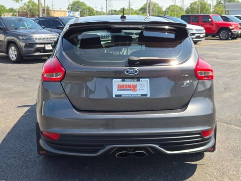 Used 2018 Ford Focus ST FWD image 23