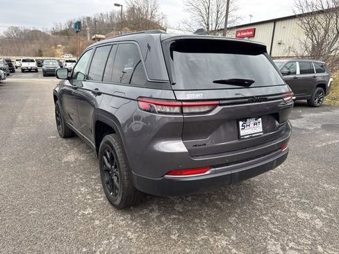 Used 2026 Jeep Grand Cherokee Altitude image 5