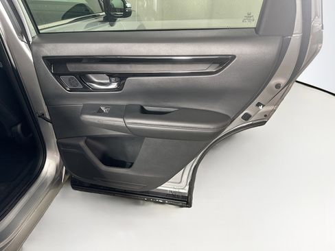 Used 2025 Honda CR-V EX-L image 31