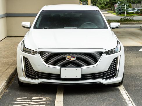 Used 2022 Cadillac CT5 Luxury RWD image 2
