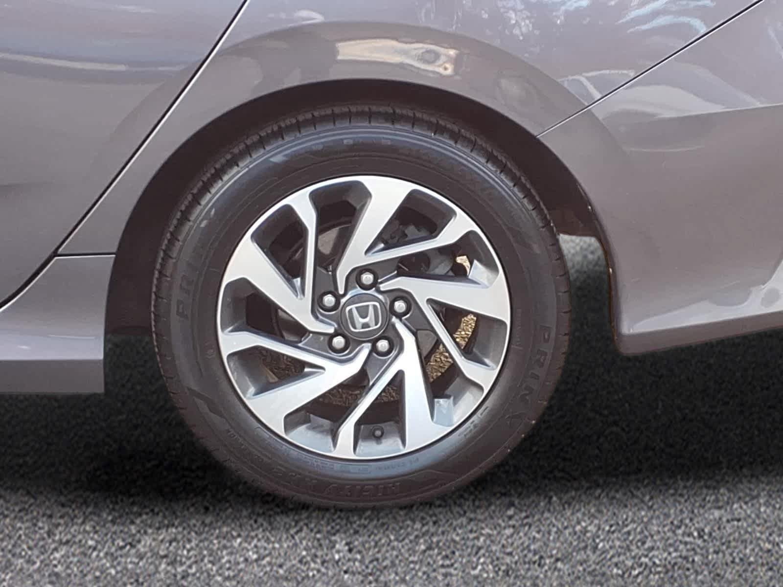 Used 2016 Honda Civic EX image 3