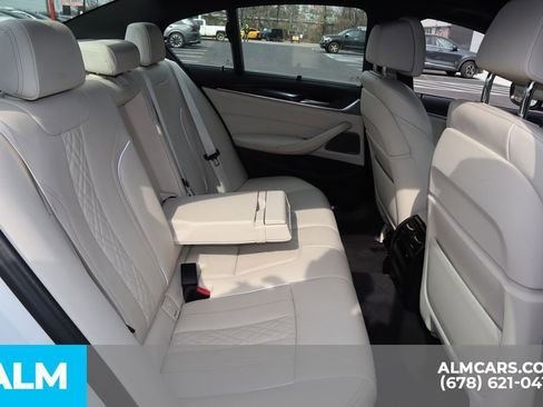 Used 2023 BMW 540i xDrive w/ Executive Package image 22