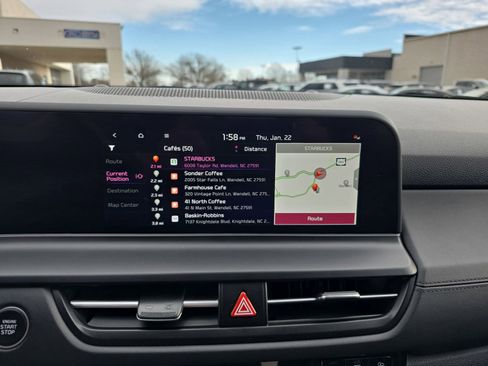 Used 2024 Kia Seltos SX w/ SX Sunroof Package image 25