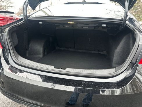 Used 2018 Chevrolet Malibu LS image 15