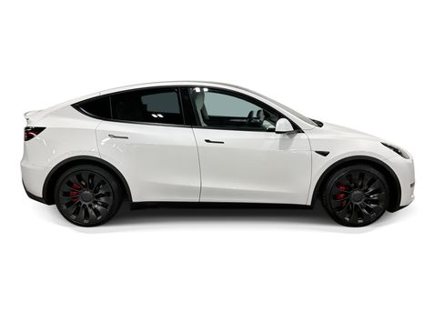 Used 2023 Tesla Model Y Performance AWD/4WD image 7