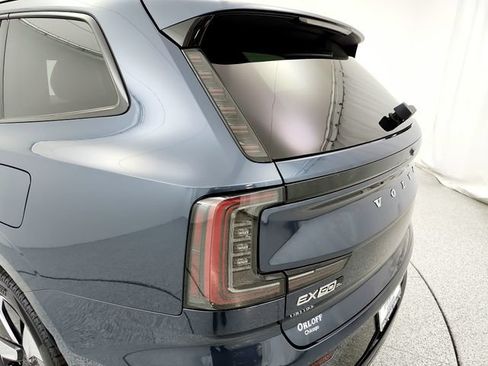 New 2026 Volvo XC90 T8 Plus w/ Protection Package Premier AWD/4WD image 26