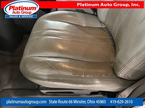 Used 2019 Chevrolet Express 3500 Extended w/ Driver Convenience Package RWD image 11