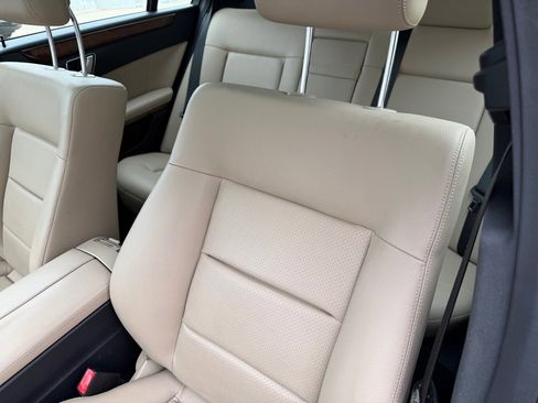Used 2013 Mercedes-Benz E 350 Sedan image 14