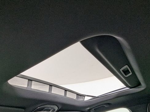 New 2025 Jeep Grand Cherokee L Altitude image 30