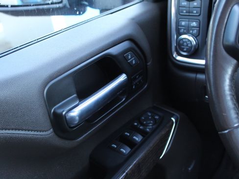 Used 2023 GMC Sierra 2500 Denali w/ Denali Ultimate Package image 17