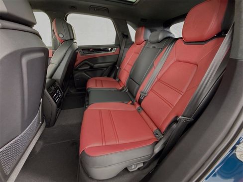 New 2026 Porsche Cayenne GTS image 26