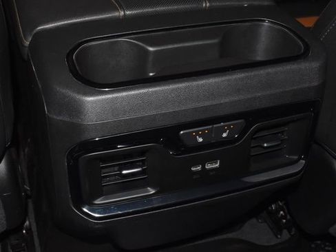 Used 2022 GMC Sierra 1500 AT4 image 28