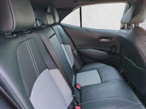 Used 2022 Toyota Corolla XSE FWD image 18