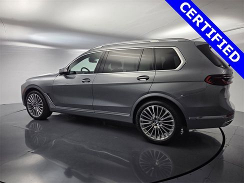 Used 2024 BMW X7 xDrive40i w/ Premium Package image 7