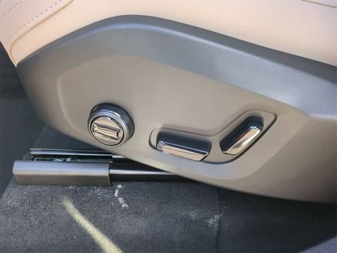 New 2026 Volvo XC90 B5 Plus image 9