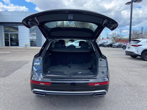 Used 2021 Audi Q5 e Premium Plus w/ Premium Plus Package AWD/4WD image 32