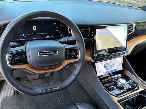 Used 2024 Jeep Grand Wagoneer Series III w/ Rear Seat Video Group 1 AWD/4WD image 28
